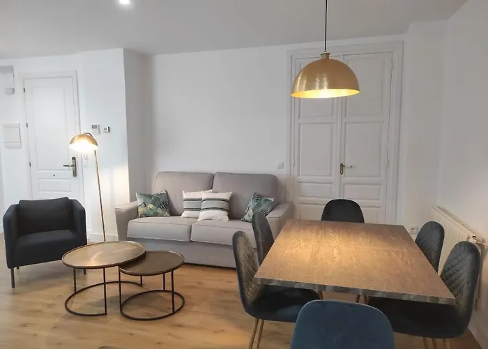 Apartment Petronila 1881 *